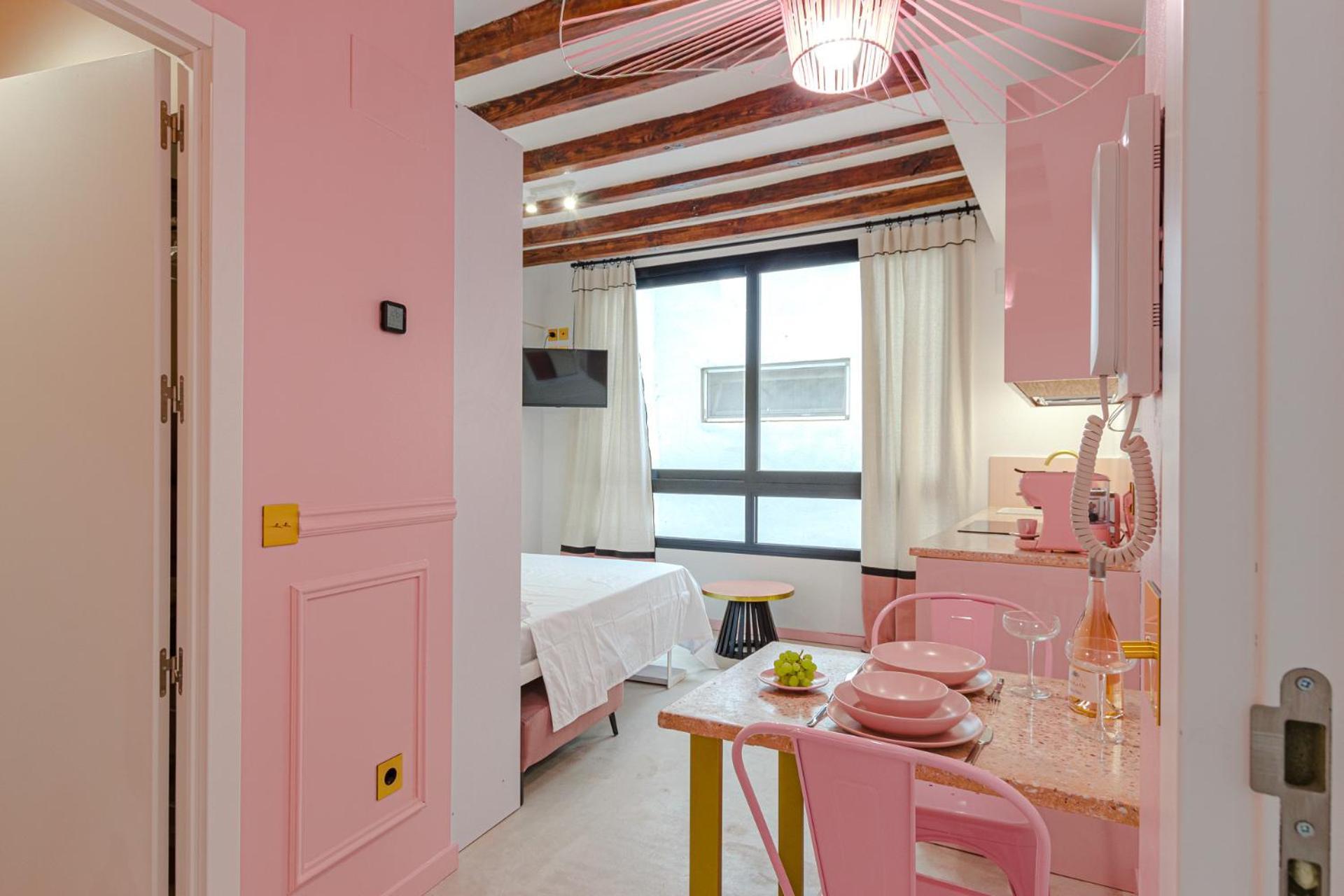 Glamorous Pink Studio In City Center 阿利坎特 外观 照片